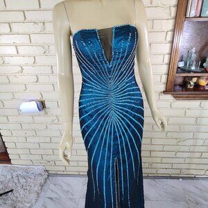 Xtreme Womens Formal Dress Strapless Mermaid Style Size 4